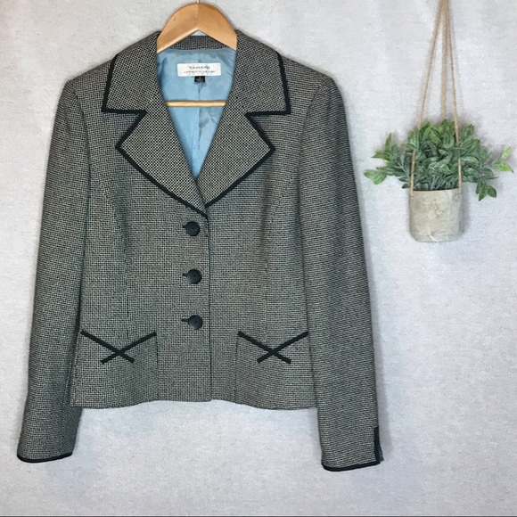 Tahari Jackets & Blazers - TAHARI ASL ⭐️